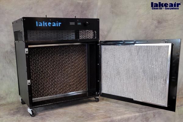 A look inside the MAX-Guard at the carbon filter